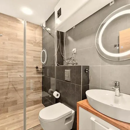 Artistic Space In Azur Premium 아파트 바르나