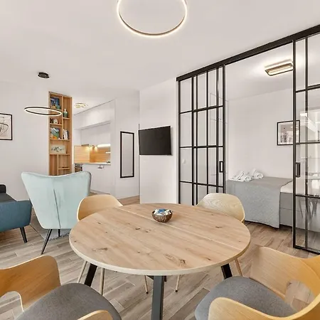 Artistic Space In Azur Premium Apartament